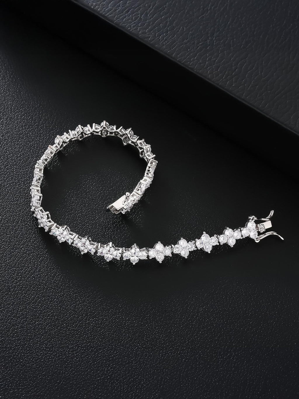 7MM Cross Tennis Bracelet