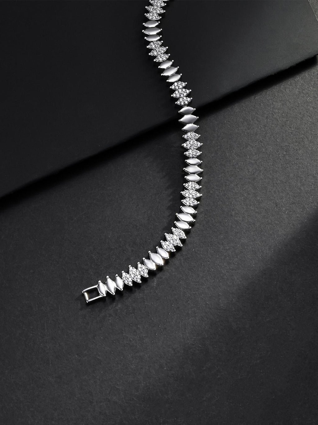Diamond Cut Snake Bracelet