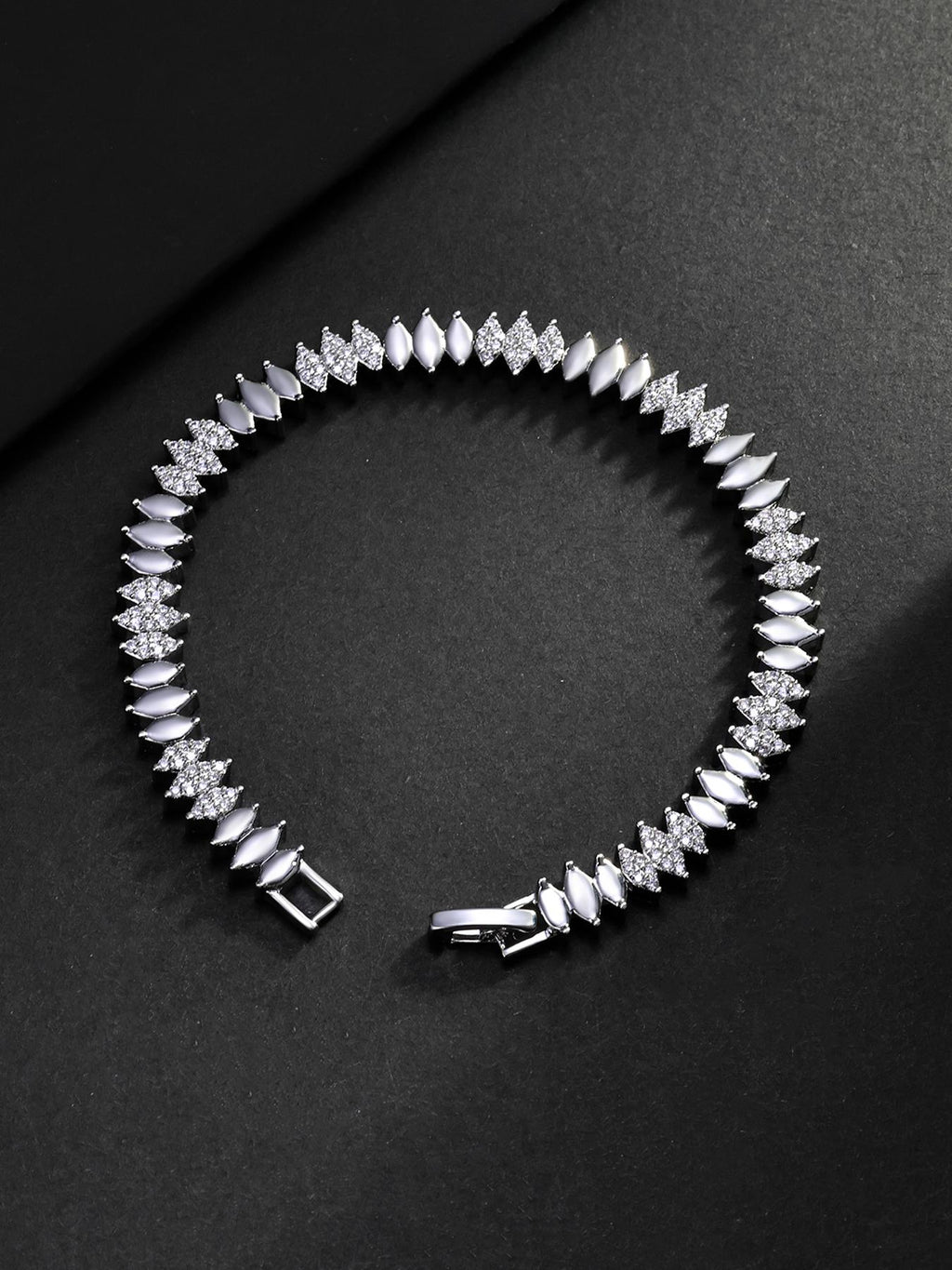 Diamond Cut Snake Bracelet