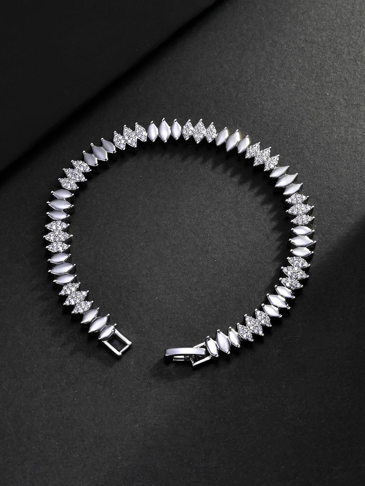 Diamond Cut Snake Bracelet