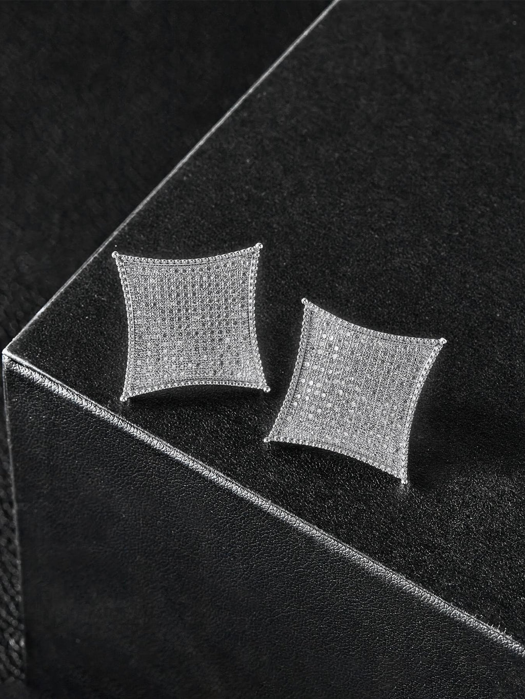23mm Oversized Star Stud Earrings
