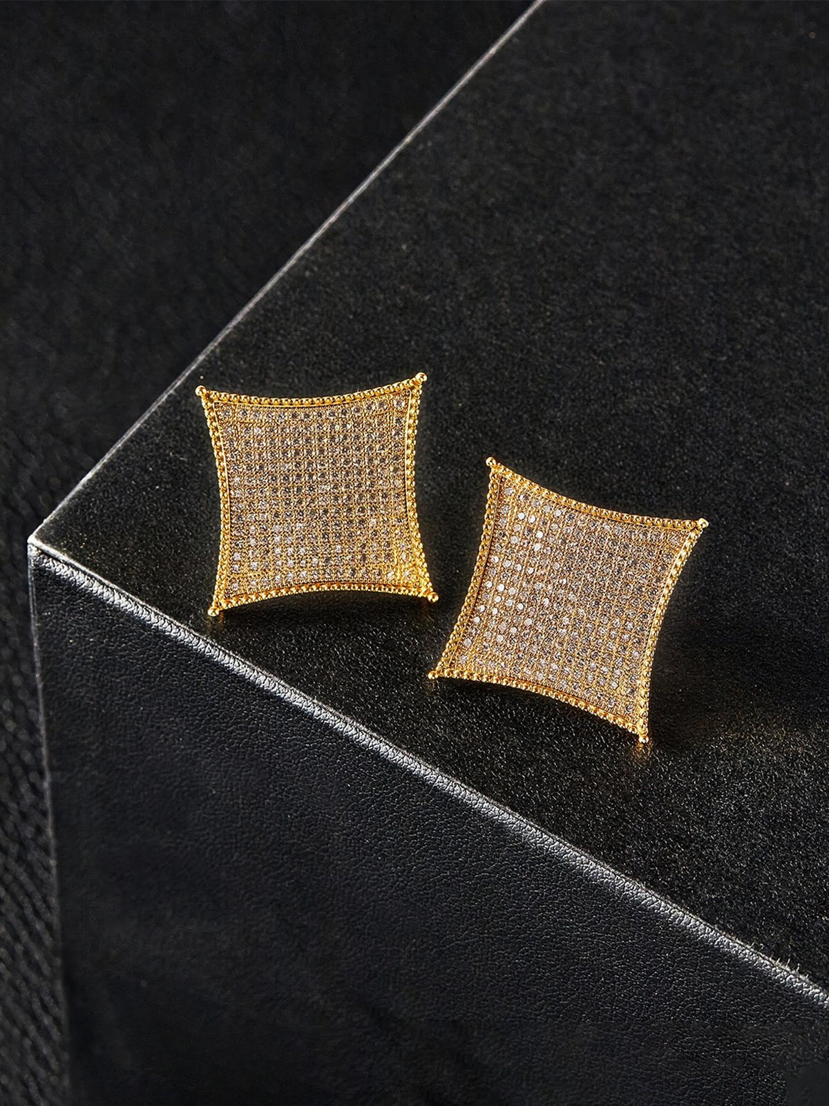 23mm Oversized Star Stud Earrings