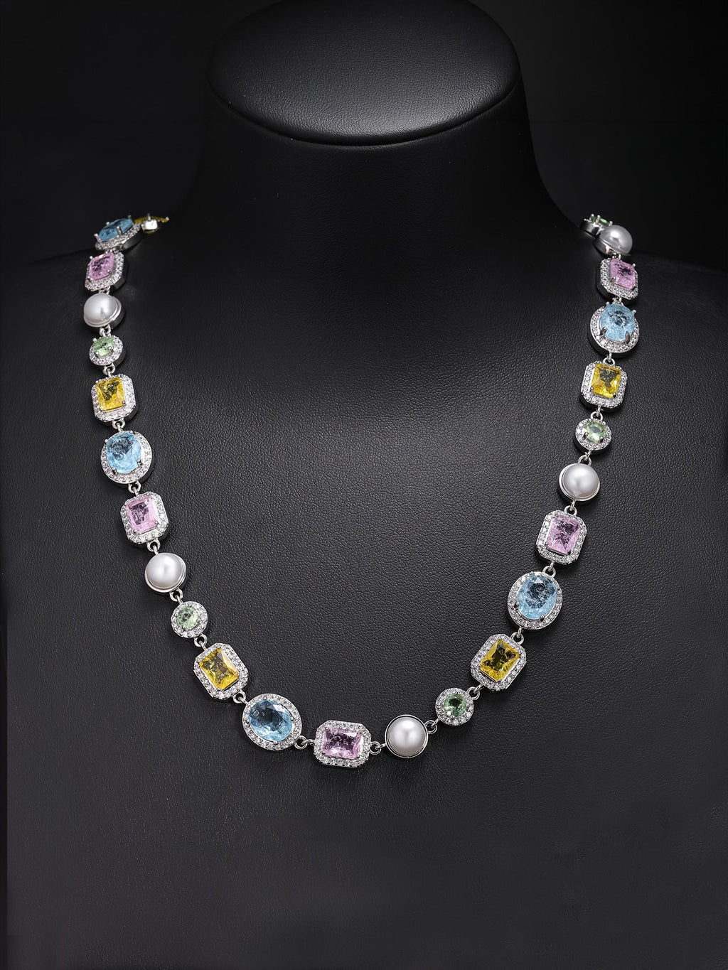 Geometric Color CZ Chain
