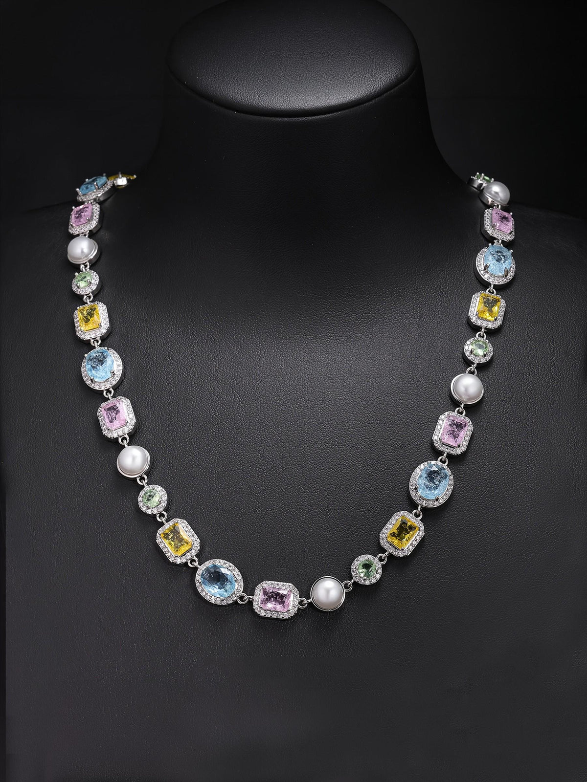 Geometric Color CZ Chain