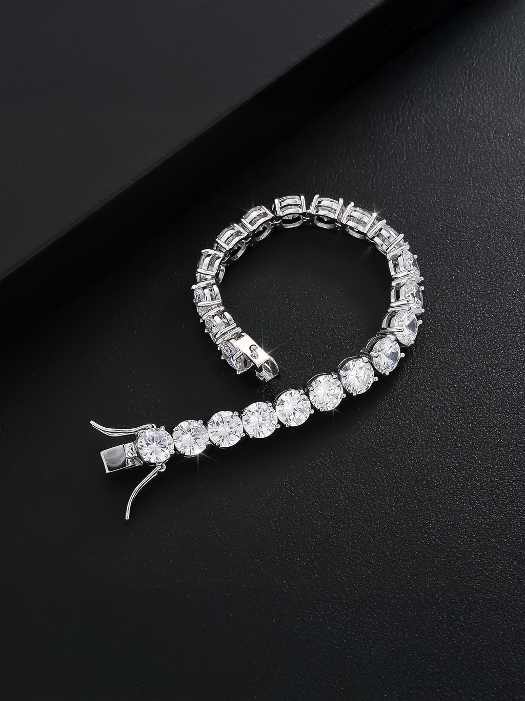 8MM Prong Set Tennis Bracelet