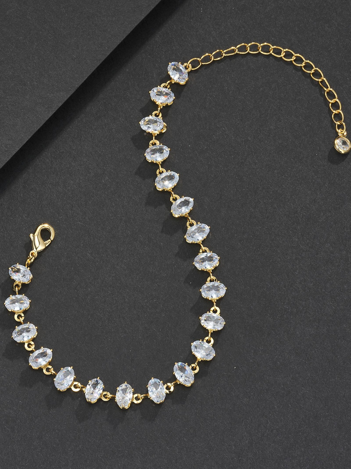 7mm Oval-Cut Minimalist Bracelet