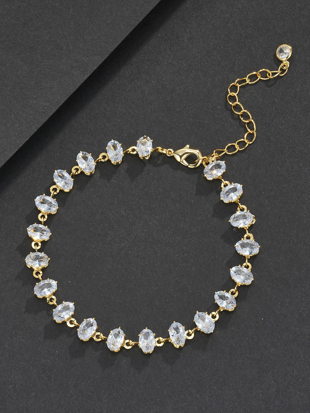 7mm Oval-Cut Minimalist Bracelet